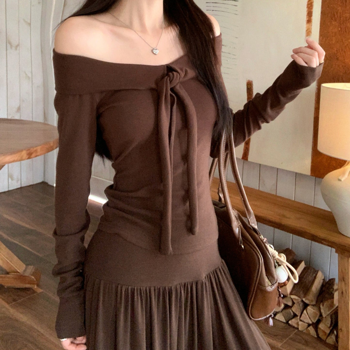 Longleeve Offshoulder Top Skirt