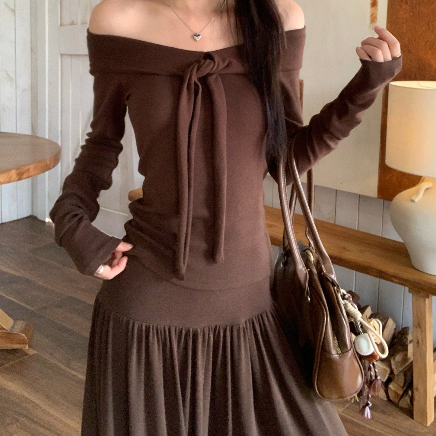 Longleeve Offshoulder Top Skirt